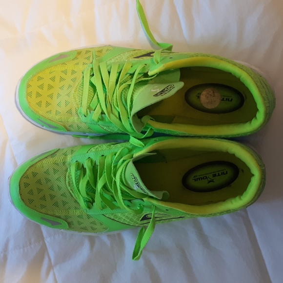 Skechers GORun mens running shoes. Size 12. - Picture 7 of 7